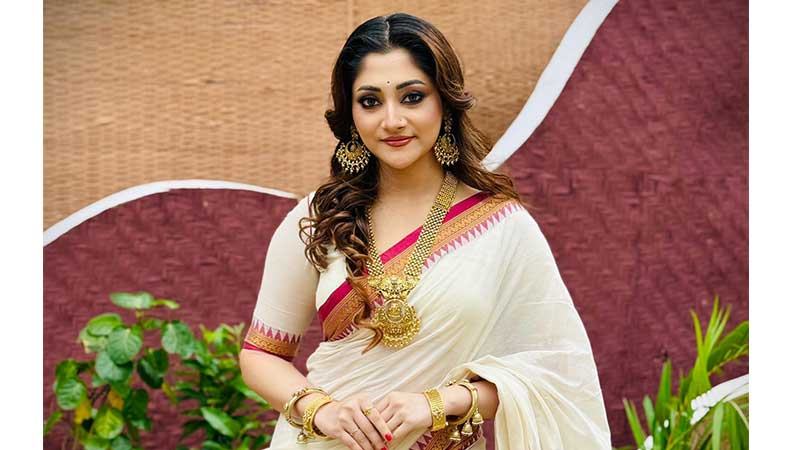 দম নিয়ে ঘুরে দাঁড়ানোর অপেক্ষায় পূজা চেরী