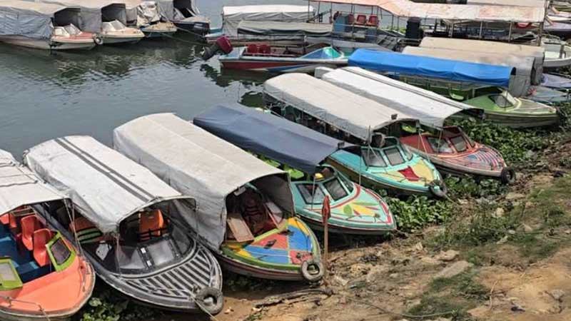 জ্বালানি তেল সংকটে কাপ্তাই হ্রদে স্পিডবোট চলাচল বন্ধ
