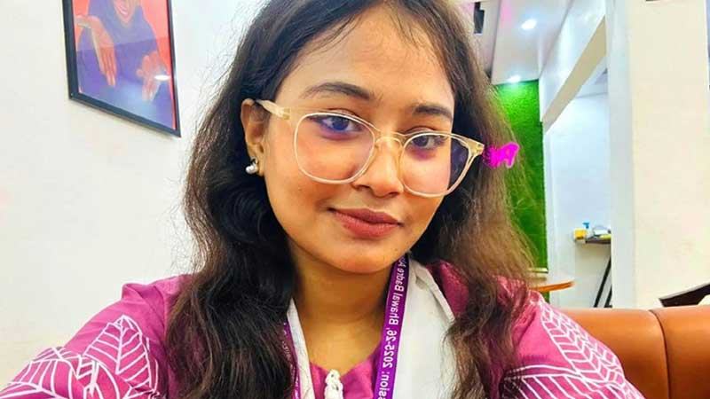 দুপুরে রিমান্ড মঞ্জুর, রাতে কারামুক্ত জুলাইযোদ্ধা সুরভী