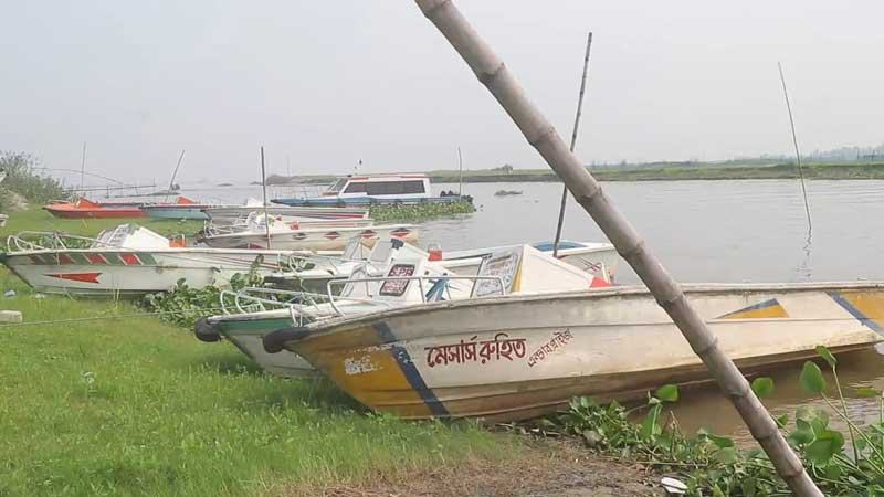 কাজীরহাট-আরিচা নৌরুটে দুই মাস ধরে বন্ধ স্পিডবোট