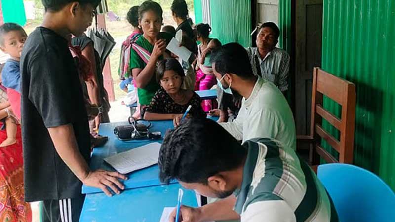 স্বাস্থ্যকর্মীদের অবহেলা ও স্থানীয়দের অসচেতনতায় ঝুঁকিতে কয়েকশ শিশু