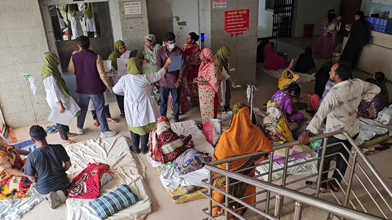 মুন্সিগঞ্জে বেড়েছে ডেঙ্গুর প্রকোপ হাসপাতালে ঠাঁই হচ্ছে না রোগীদের