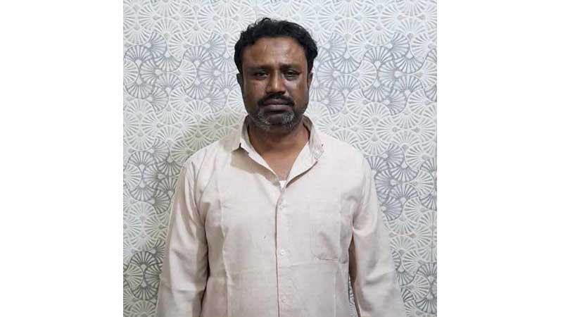 রসিকের সাবেক কাউন্সিলর গ্রেফতার