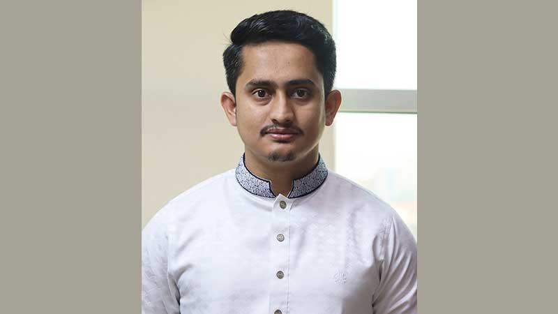 আগামীর বাংলাদেশে দলের নাম বা মার্কা দেখে মানুষ ভোট দেবে না —সারজিস আলম