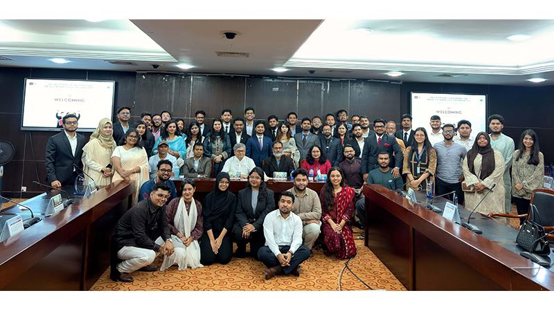 বার কাউন্সিল ও হাইকোর্টে নতুন আইনজীবী হিসেবে তালিকাভুক্তদের এনএসইউর সংবর্ধনা