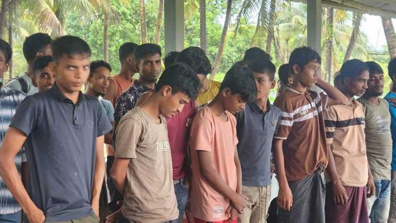মালয়েশিয়ায় পাচারের জন্য কক্সবাজারে আটকে রাখা ৮৪ জনকে উদ্ধার