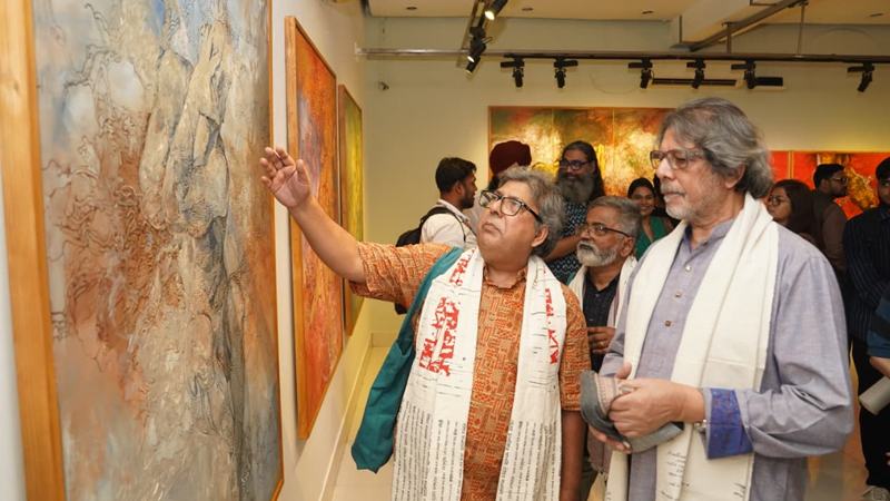 প্রকৃতি ও দর্শন নিয়ে ‘যন্ত্রণার গান’