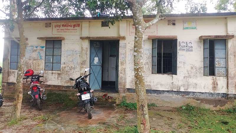নওগাঁয় প্রত্যাশিত স্বাস্থ্যসেবা পাচ্ছে না প্রান্তিক জনগোষ্ঠী