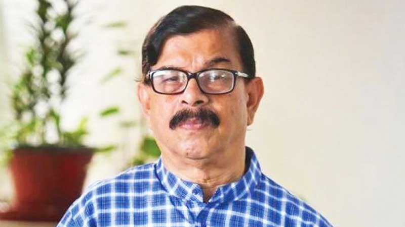 শেষ মুহূর্তে সরে দাঁড়ালেন মান্না