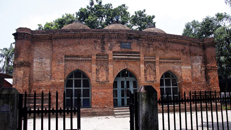 সাড়ে পাঁচশ বছরের সাক্ষী এক মুসলিম স্থাপত্য