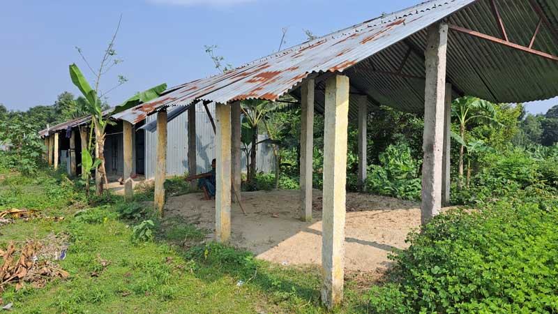 গাইবান্ধায় ফাঁকা পড়ে আছে গুচ্ছগ্রামের বেশির ভাগ ঘর