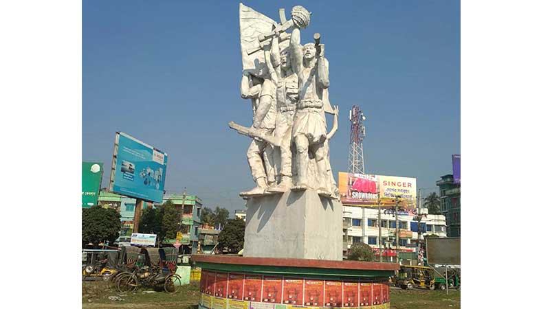 আজ বিজয়ের পতাকা উড়েছিল যশোরে