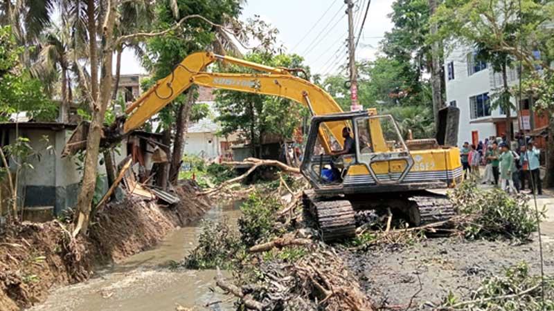 পিরোজপুরে খাল সংস্কার ও অবৈধ স্থাপনা উচ্ছেদ