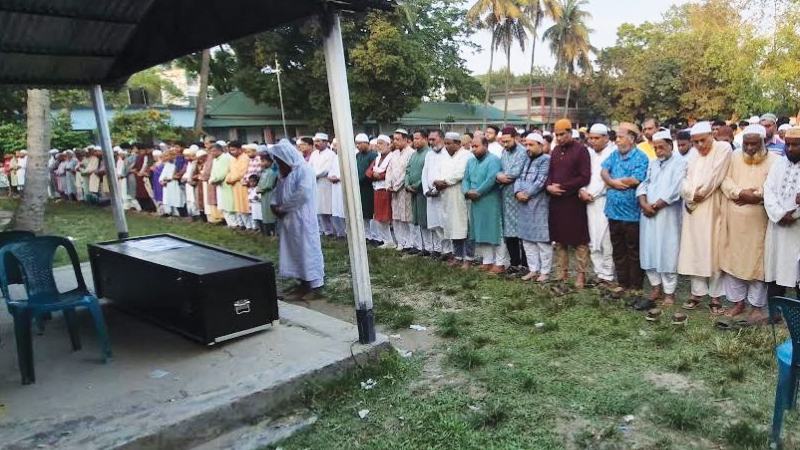 বগুড়ায় নিজ গ্রামে শাহেদের দাফন