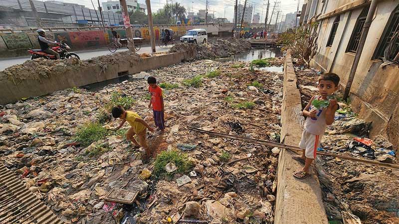 চট্টগ্রামে নাগরিক সেবার সংকট, উন্নয়ন কেবল অভিজাত এলাকাকেন্দ্রিক