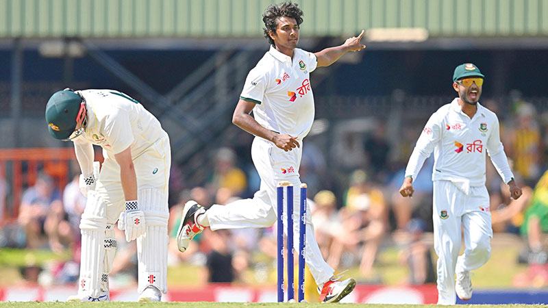 ঐতিহাসিক জয়ের স্বপ্ন দেখাচ্ছে বাংলাদেশ