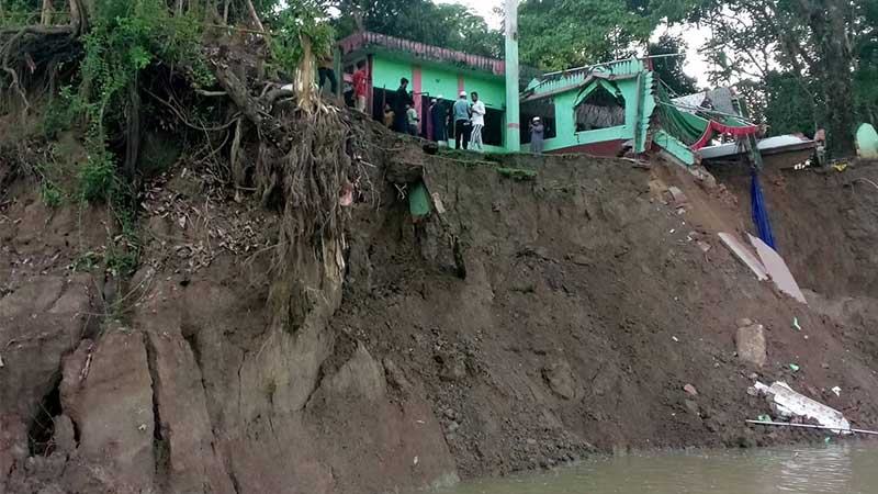 সিলেটের কুশিয়ারার ভয়াল গ্রাসে বিলীন হচ্ছে জনপদ