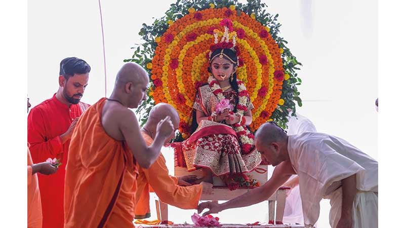 দেশের বিভিন্ন স্থানে কুমারী পূজা অনুষ্ঠিত, আজ নবমী