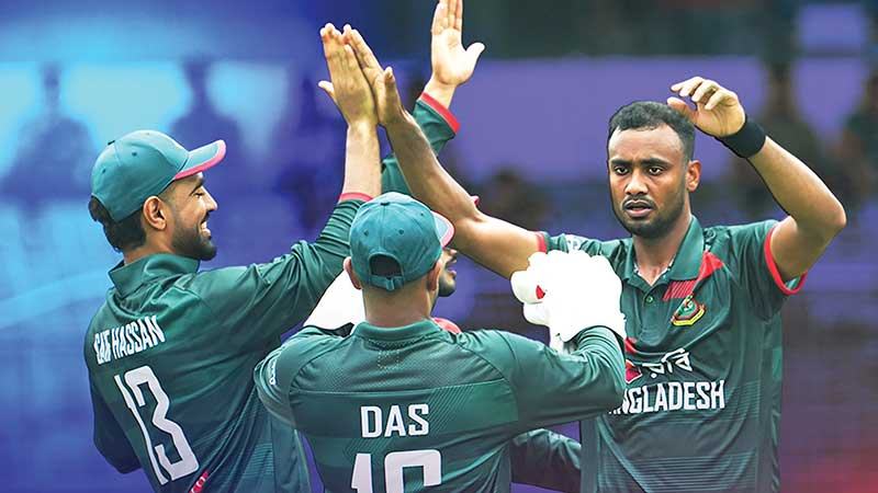 মিরপুরের স্লো উইকেটে প্রথম ওয়ানডেতে হারল বাংলাদেশ