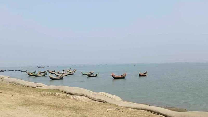 কক্সবাজারের ১১ জেলেকে ধরে নিয়ে গেছে আরাকান আর্মি