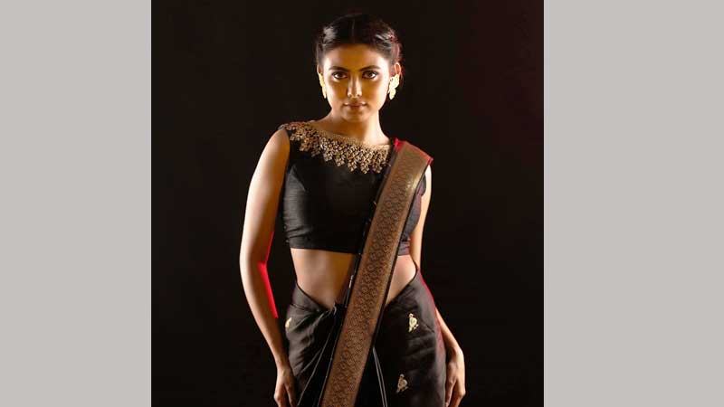 সৌদামিনী চরিত্রে ইধিকায় মুগ্ধ দর্শক