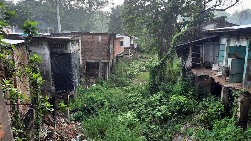 ঝিনাইদহে দখল হয়ে গেছে বেশির ভাগ খাল, প্রকট হচ্ছে সেচ সংকট