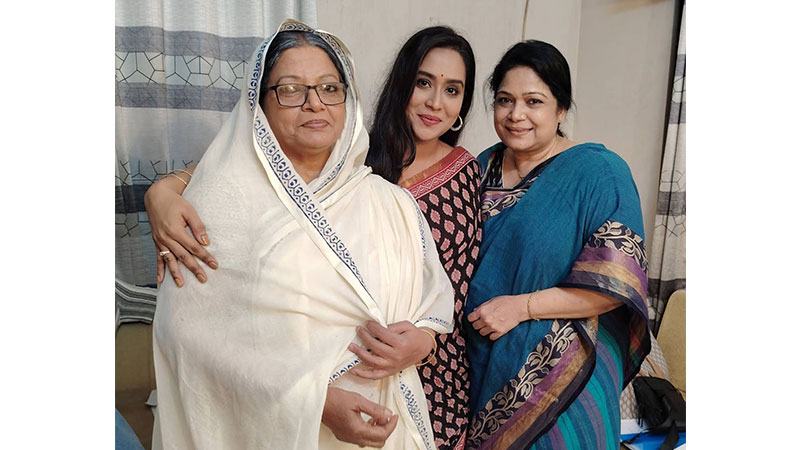 এক নাটকে তিন প্রজন্মের শিল্পী