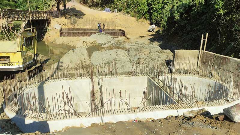বান্দরবানে সেতু নির্মাণের শুরুতে অনিয়মের অভিযোগ