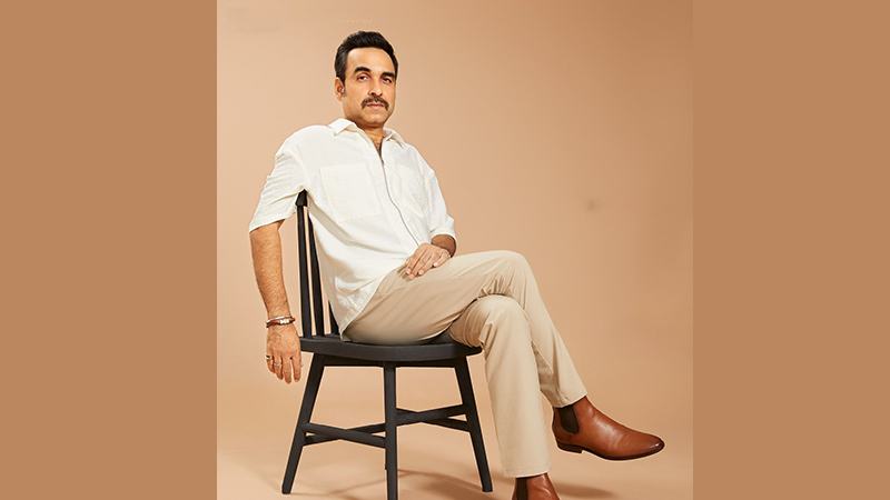 পঙ্কজ ত্রিপাঠীর অপেক্ষা ও যাত্রা