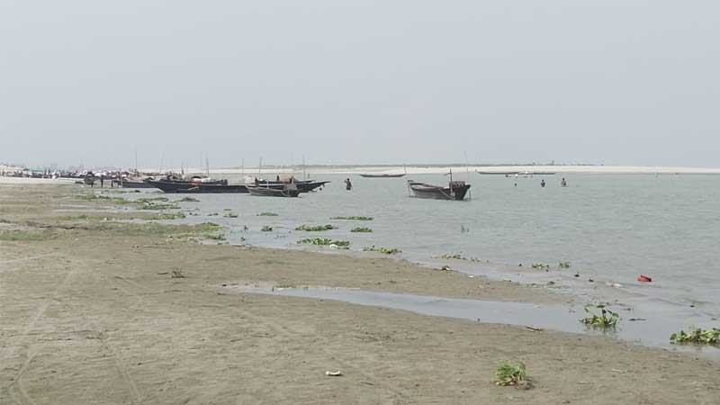 গাইবান্ধার অনেক রুটেই বন্ধ নৌযান চলাচল