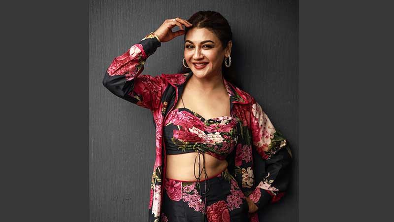 ‘আজও অর্ধাঙ্গিনী’র শুটিং শুরু করলেন জয়া