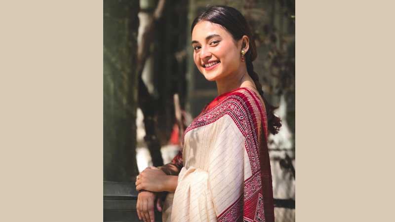 প্রেম-প্রতিশোধের গল্পে তটিনী