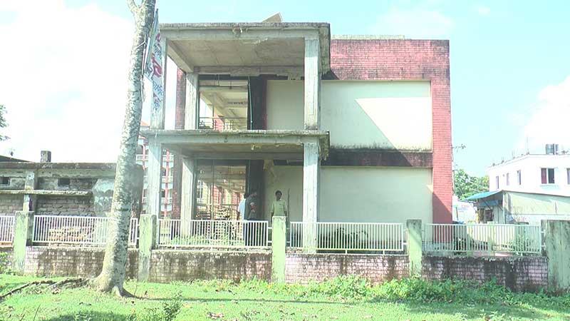 নোয়াখালীতে স্বাস্থ্যসম্মত স্যানিটেশনের সুফল পাচ্ছে না প্রাথমিকের শিক্ষার্থীরা