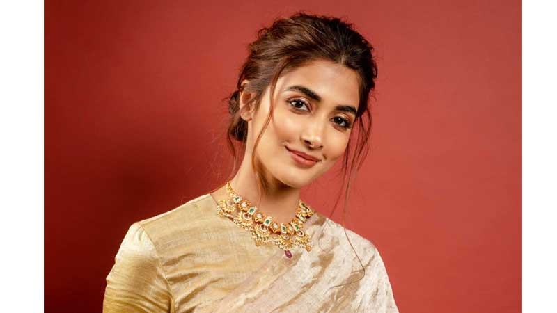 জননায়কের জন্য অপেক্ষার আহ্বান পূজা হেগড়ের