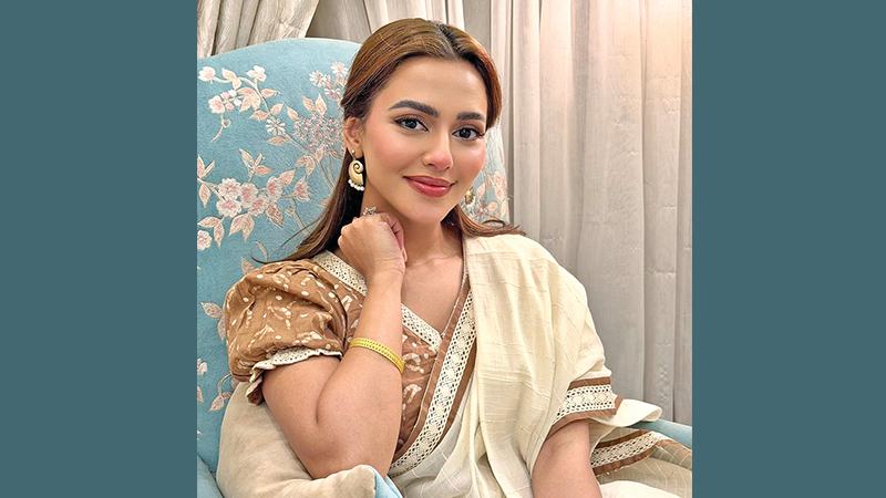 ‘লজ্জা’য় নতুন রূপে নুসরাত ফারিয়া