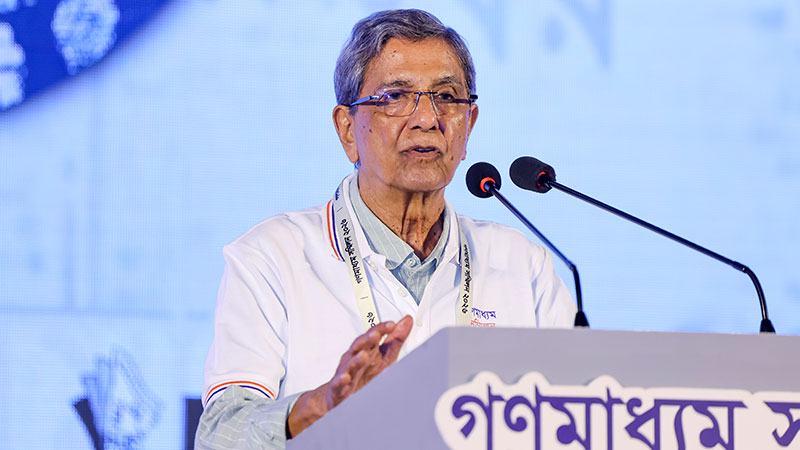 সাংবাদিকদের মধ্যে ঐক্য থাকাটা জরুরি —মতিউর রহমান