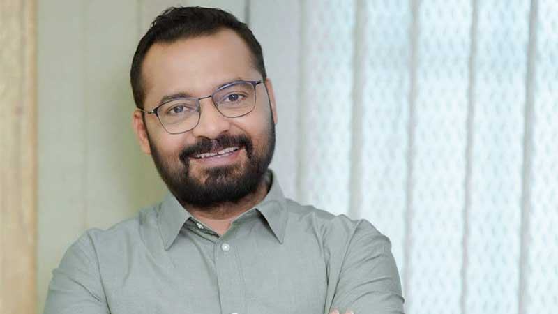 জীবনের কথা বললেন শরাফ আহমেদ