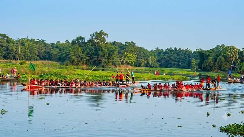 বন্ধের দাবি ‘তৌহিদী জনতা’র, ঐতিহ্য রক্ষায় সরব সংস্কৃতিকর্মীরা