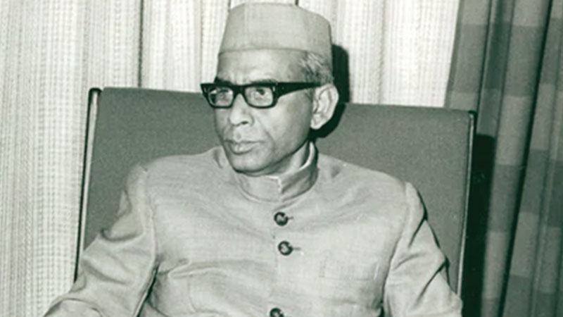 প্রধান সামরিক আইন প্রশাসক হওয়ার প্রস্তাব ফিরিয়ে দেন খন্দকার মোশতাক