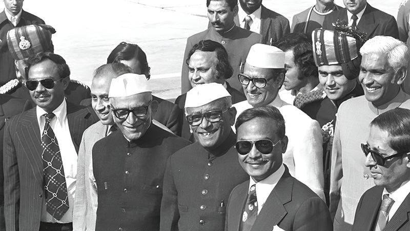 প্রতিবেশীদের সঙ্গে ভারতের সম্পর্ক উন্নয়নে অনন্য নজির স্থাপনকারী মোরারজি দেশাই