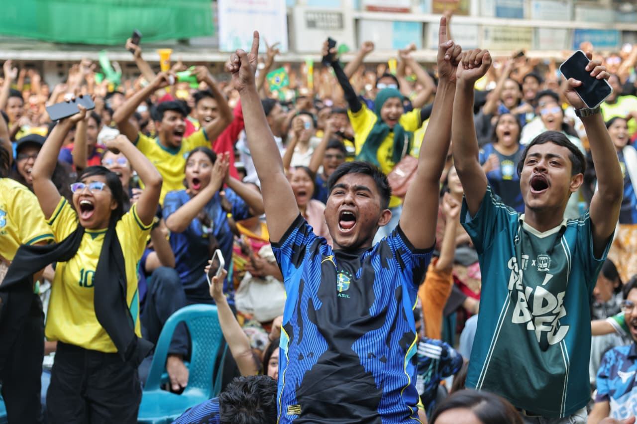 ব্রাজিল সমর্থকদের উল্লাস-স্লোগানে মুখর টিএসসি