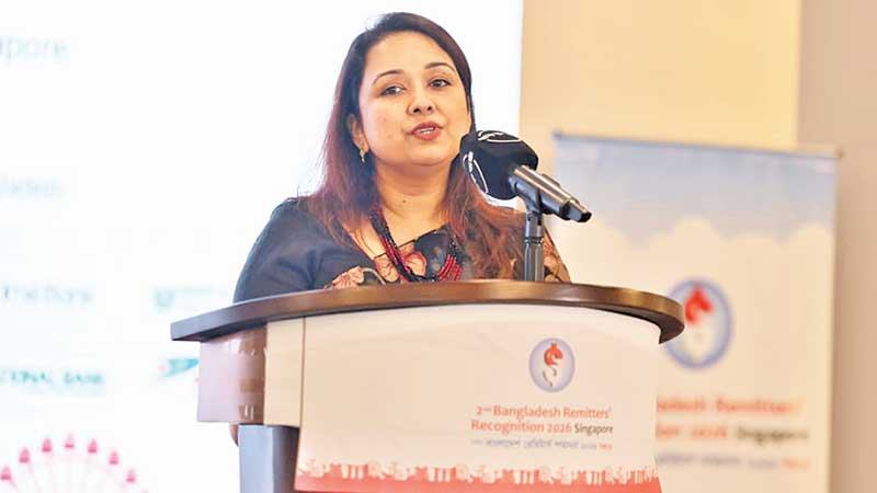 রেমিট্যান্সের প্রভাব অর্থনীতির পাশাপাশি সমাজেও বিস্তৃত