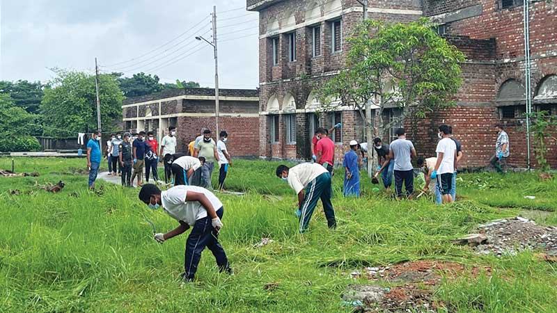 ডেঙ্গুর বিস্তার রোধে বাগেরহাট কারাগারে পরিচ্ছন্নতা অভিযান
