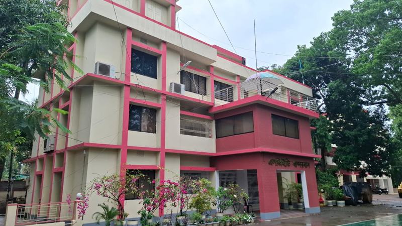 আয় বেড়েছে বান্দরবান এলজিইডির, কমেছে পরিচালন ব্যয়