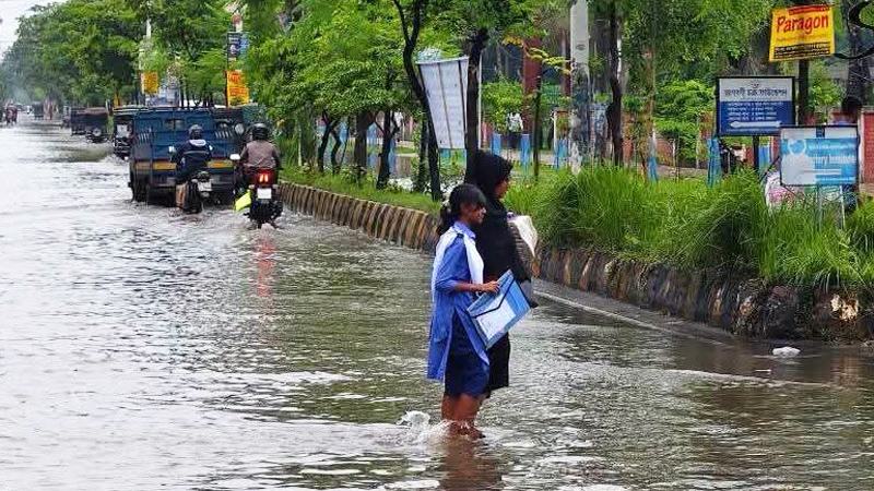 খাল ভরাট ও অপরিকল্পিত নগরায়ণে দুর্ভোগ