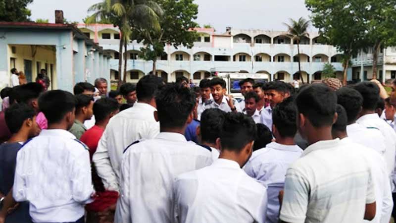 বগুড়ায় ভুল সেটে এসএসসি পরীক্ষা