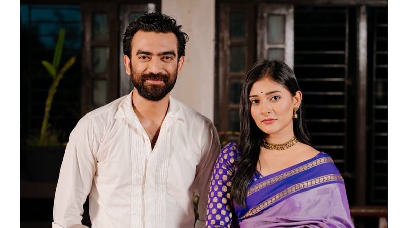 মালাইকার সঙ্গে স্ক্রিন শেয়ার করলেন তানভীর