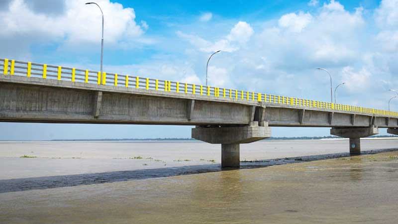 মওলানা ভাসানী সেতুর রেলিংয়ের ৬৪ স্থানে ফাঁকা দুর্ঘটনার শঙ্কা