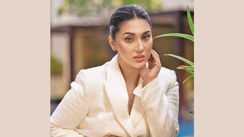আদালতে আত্মসমর্পণ করে জামিন পেলেন অপু বিশ্বাস