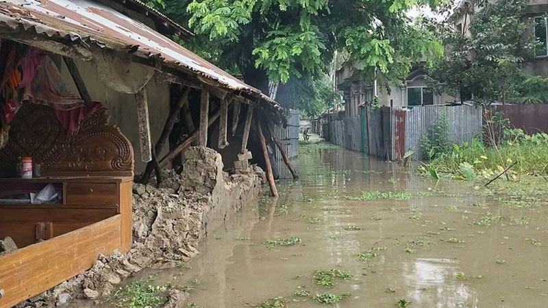 সাত জেলায় বন্যায় মৃত ৫৮, ক্ষতিগ্রস্ত ১২ লাখের বেশি মানুষ